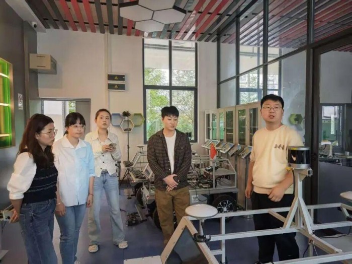 贵阳市知识产权保护中心深入贵州交通职业大学开展调研，共促工程技术与试验发展